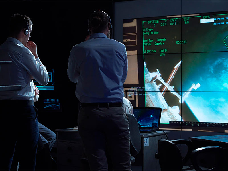 Telecommunications Engineer for Aeronautical Services